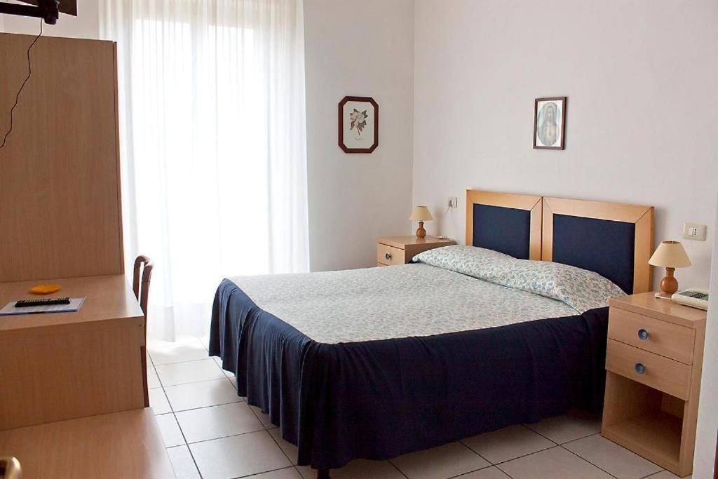 Hotel Villa Benvenuti Viareggio Luaran gambar