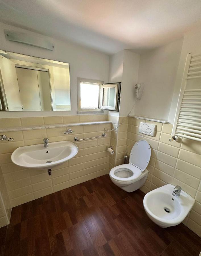 Hotel Villa Benvenuti Viareggio Luaran gambar