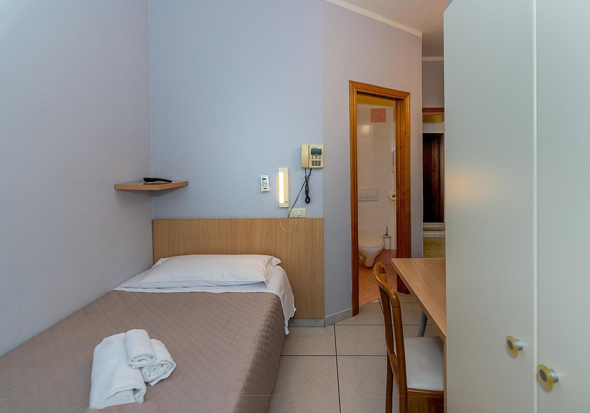 Hotel Villa Benvenuti Viareggio Luaran gambar
