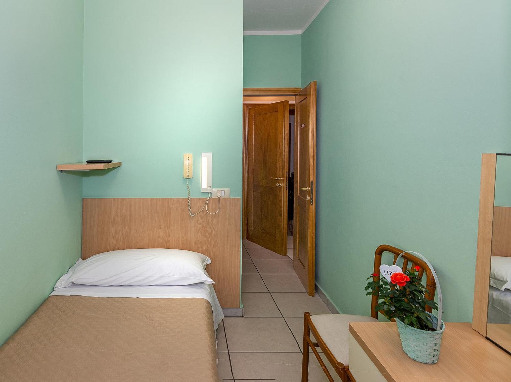 Hotel Villa Benvenuti Viareggio Luaran gambar
