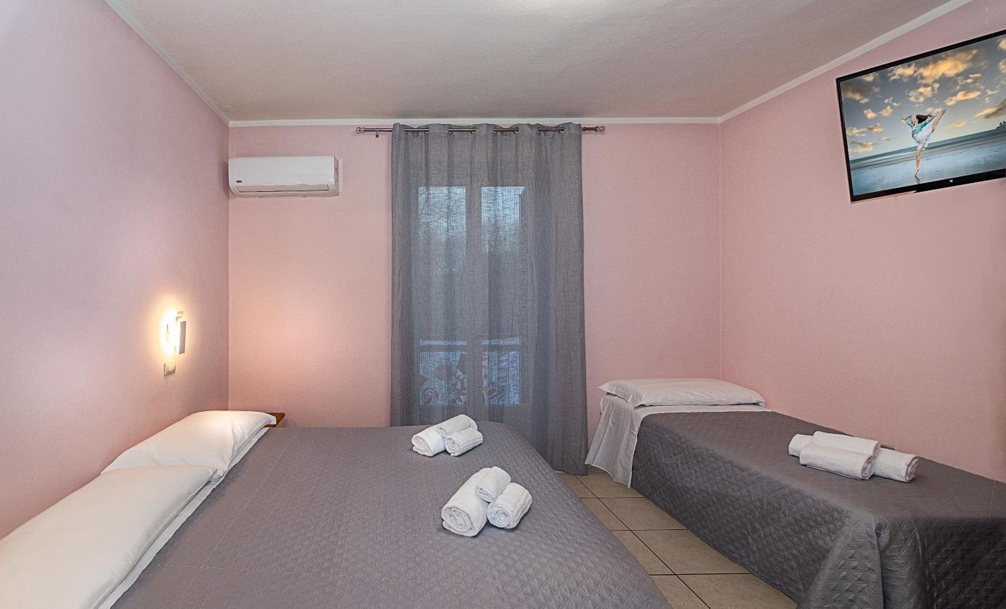 Hotel Villa Benvenuti Viareggio Luaran gambar